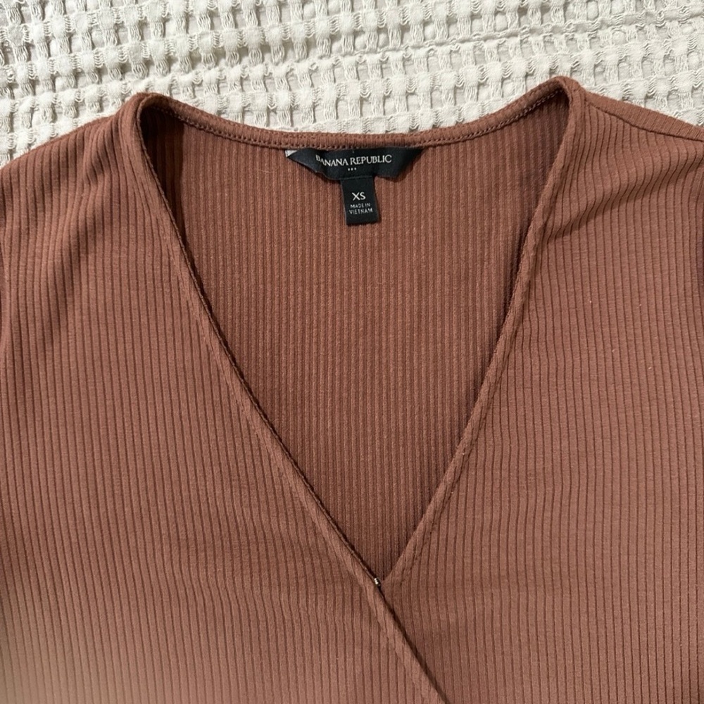 Brown Wrap Top - Picture 2 of 3